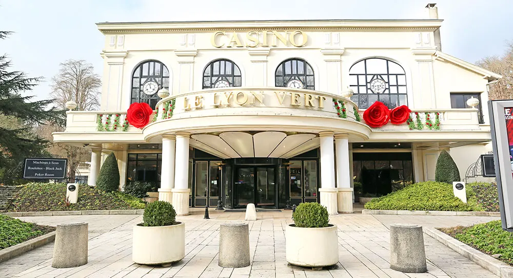 La-petite-lyonnaise-blog-casino-lyon-vert-mode-fashion-lifestyle-blogueuse